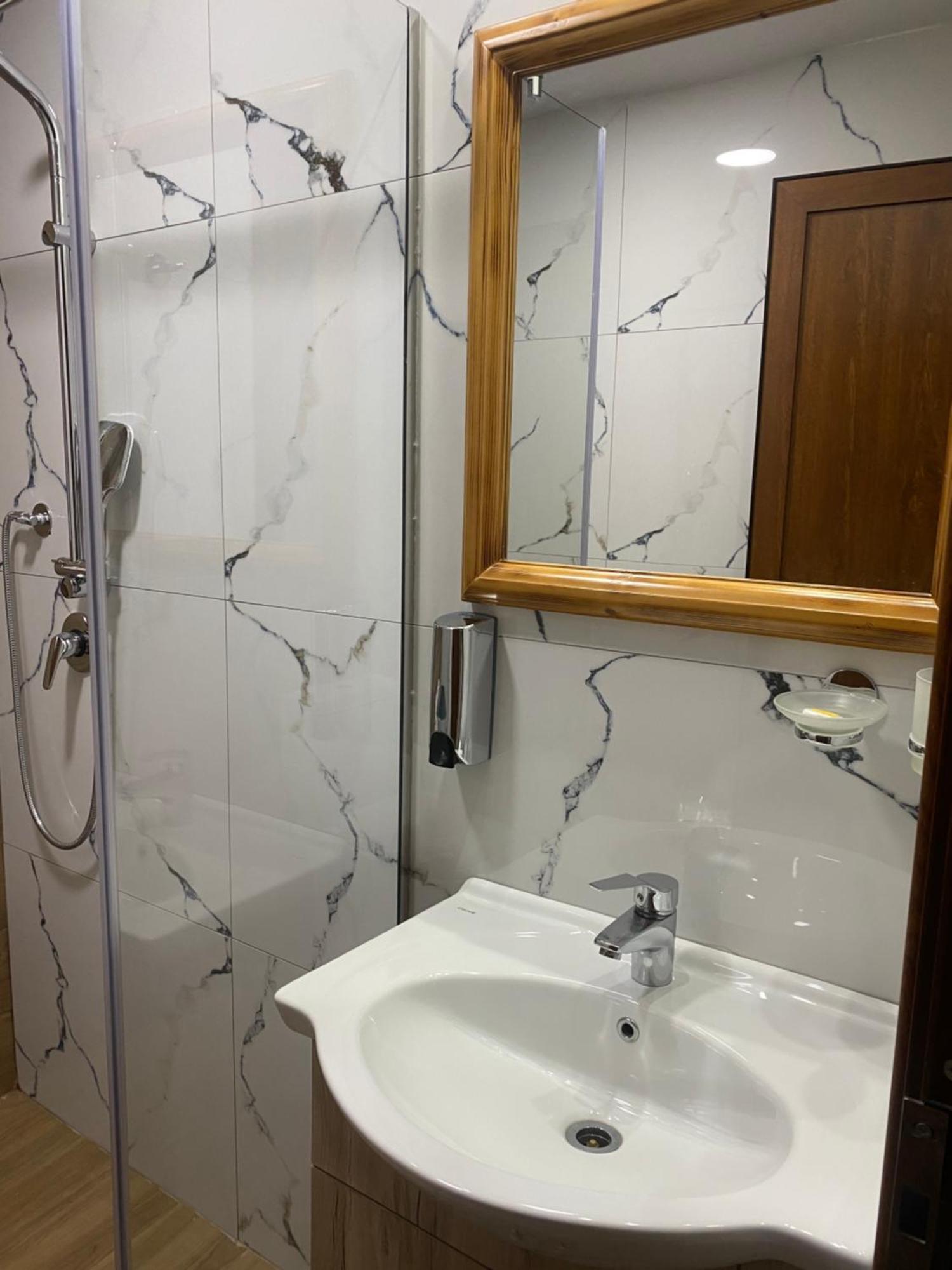 Gegest Hotel 泰斯 外观 照片